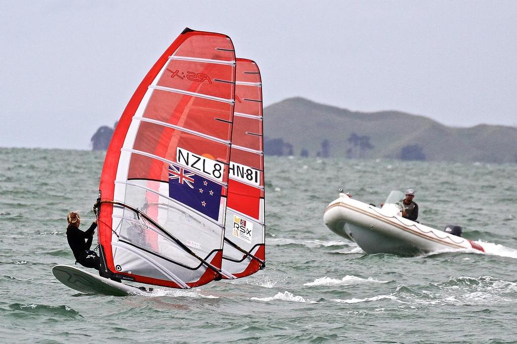 Natalia Kosinska training with Peina Chen and with coach David Robertson in attendance, Takapuna, March 31 2016  © Richard Gladwell www.photosport.co.nz